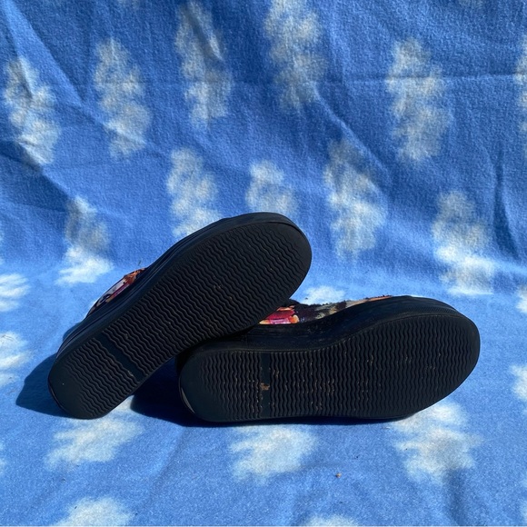 Jeffrey Campbell Tiger Platforms - Picture 7 of 7